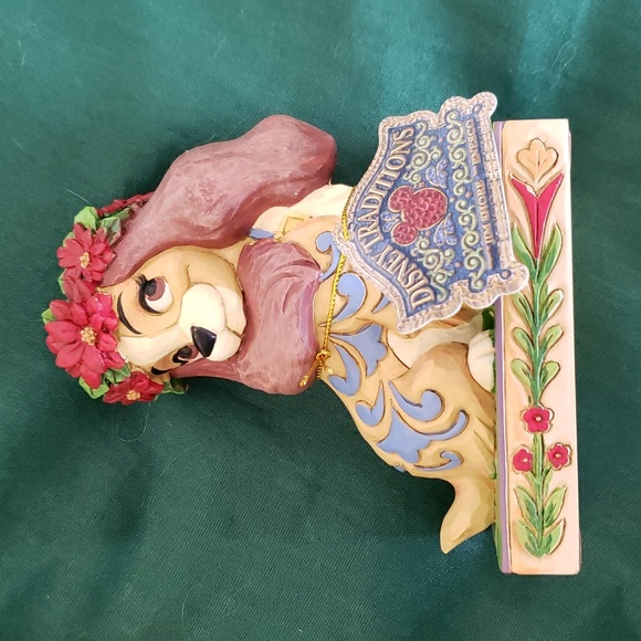 Jim Shore / Disney Traditions Holiday New Disney Jim Shore Lady